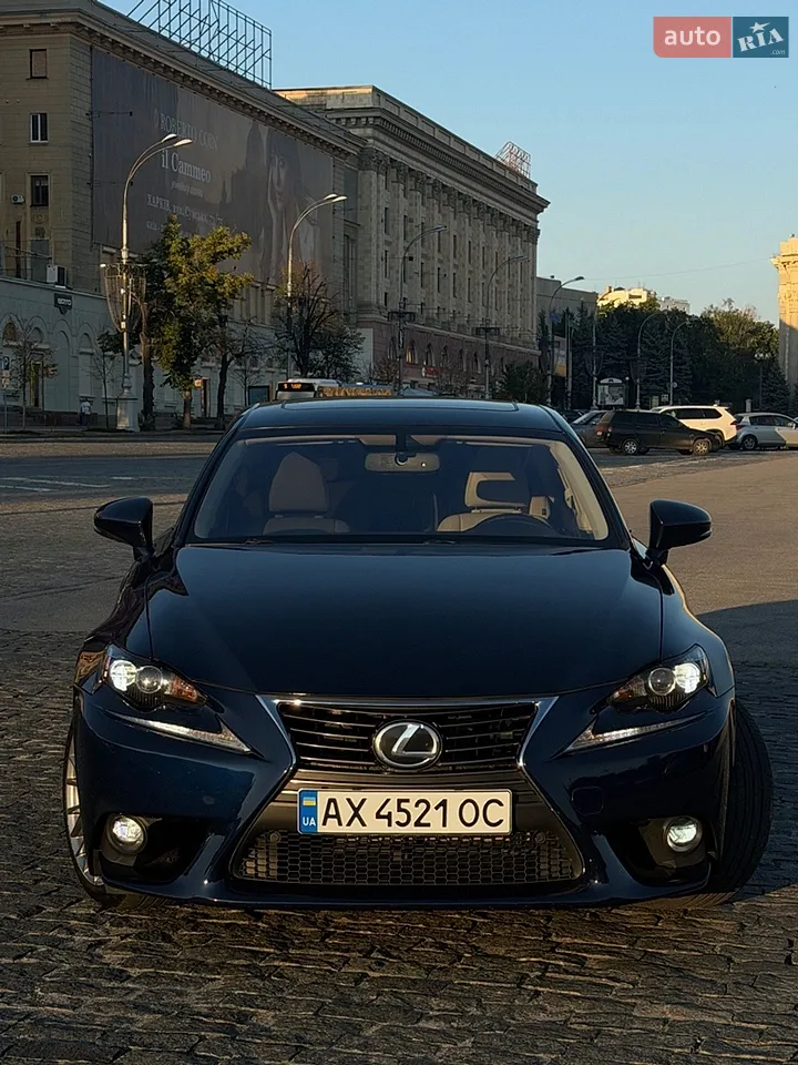 2013 Lexus IS - мініатюра 46