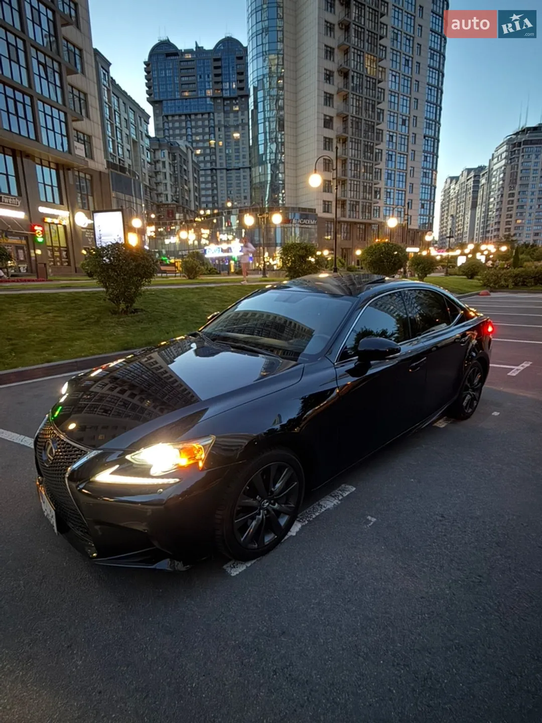 2015 Lexus IS - фото 1