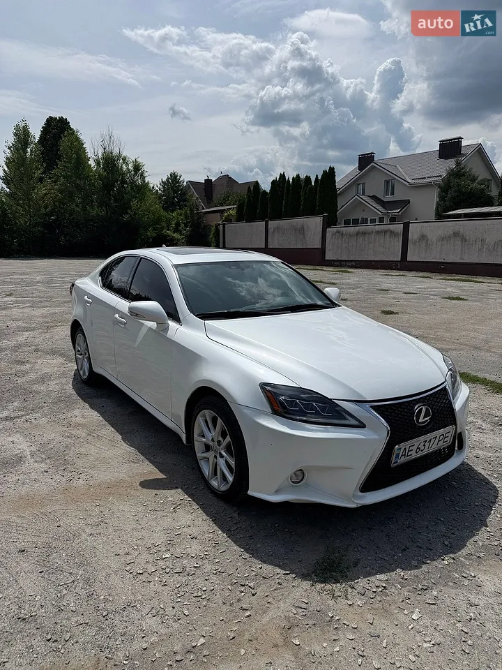 2011 Lexus IS - мініатюра 22