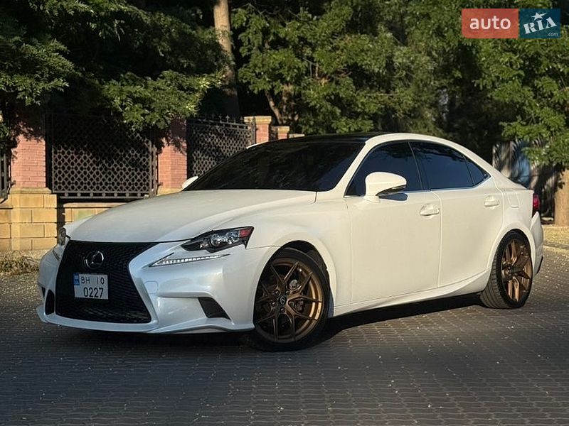 Lexus IS 2014