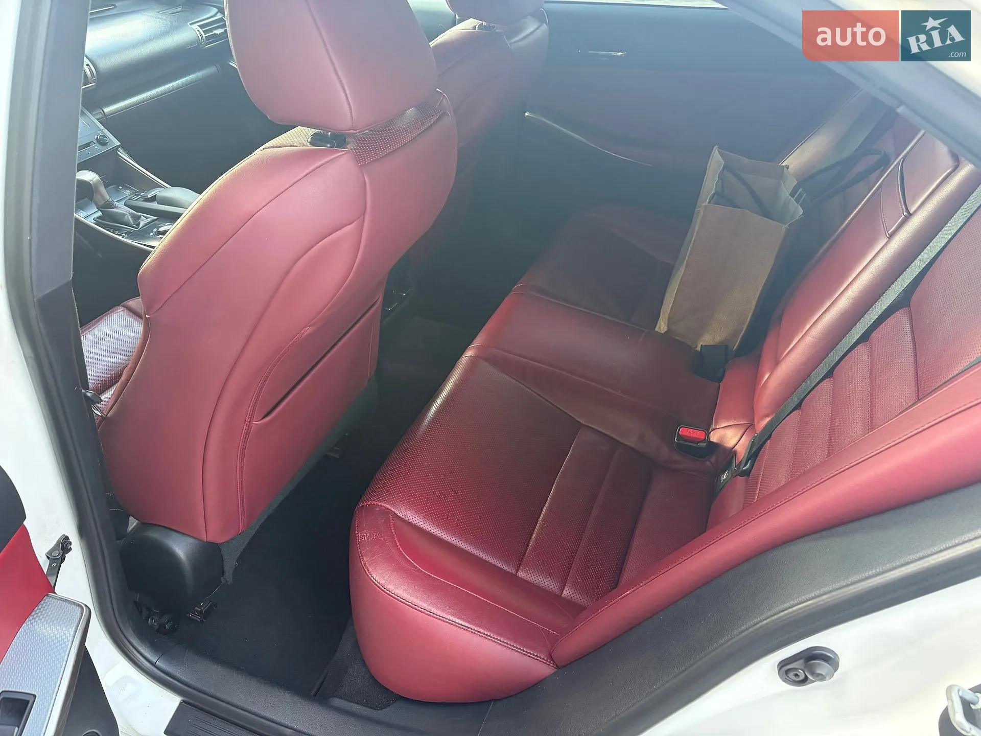 2013 Lexus IS - мініатюра 15