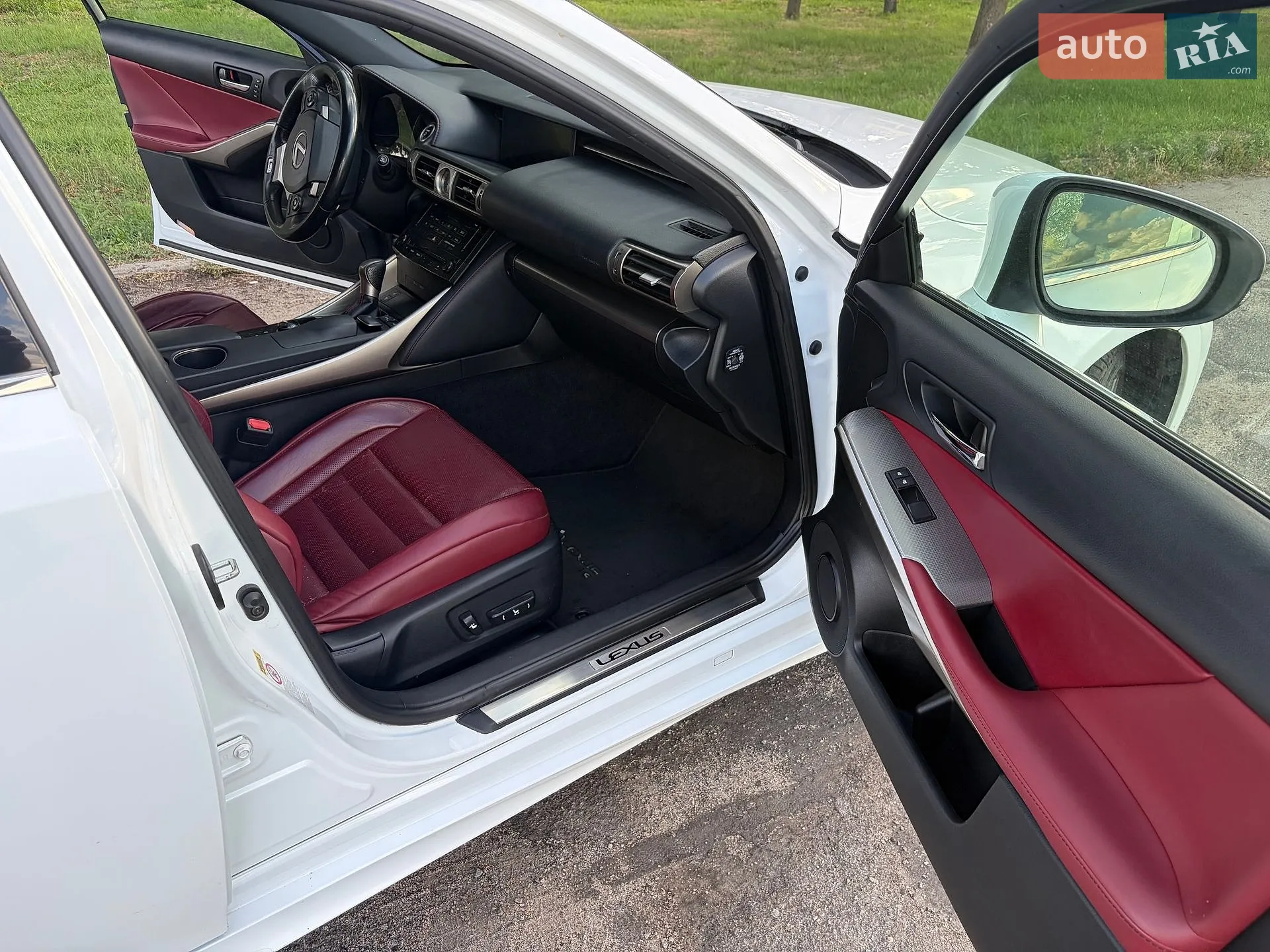 2013 Lexus IS - мініатюра 17