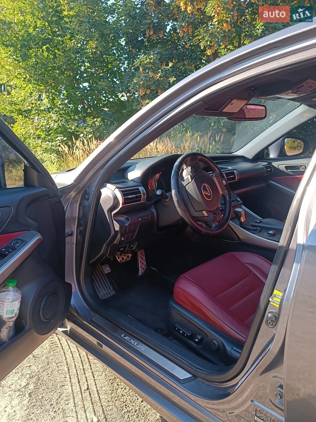 2015 Lexus IS - мініатюра 9