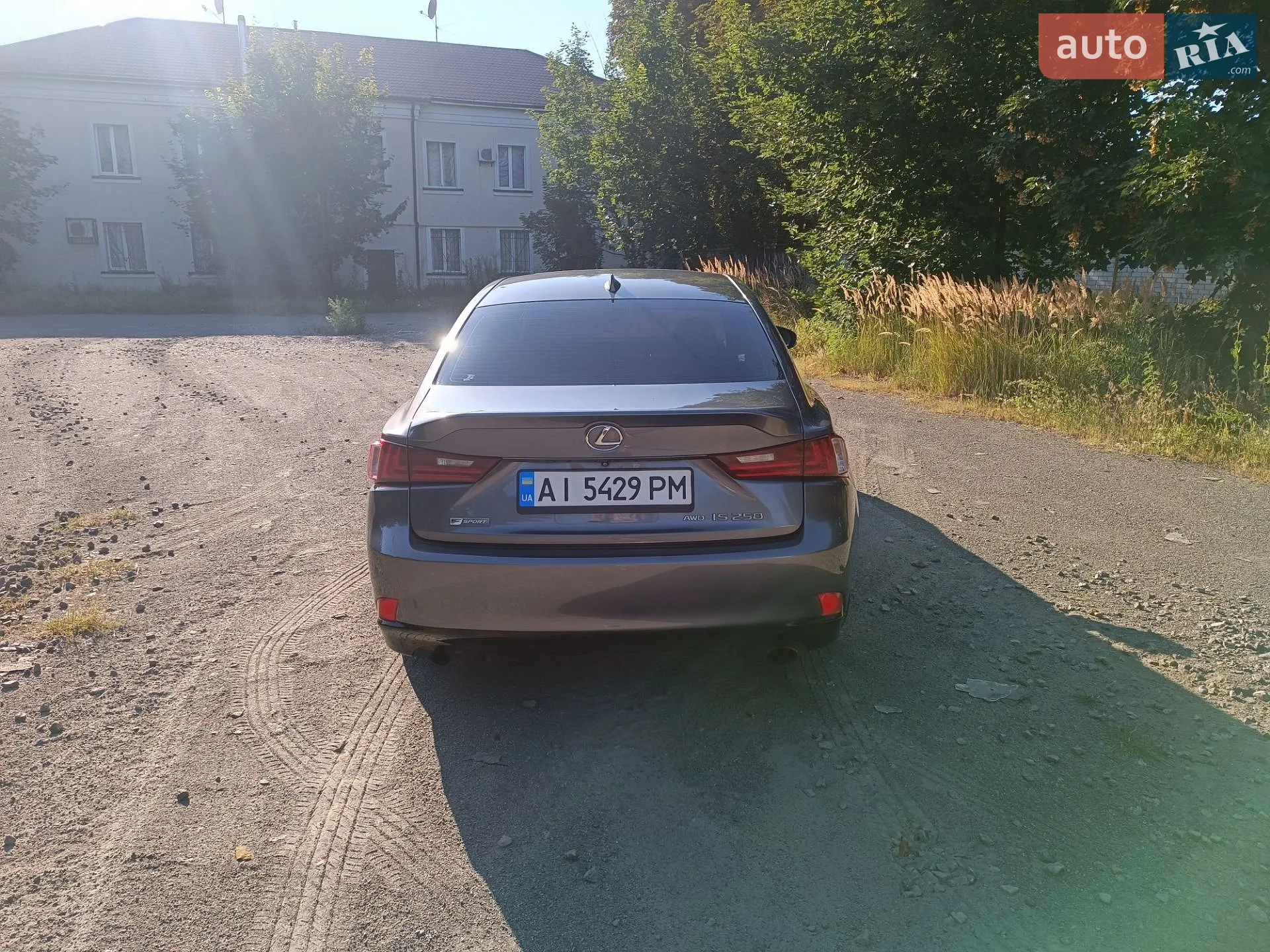 2015 Lexus IS - мініатюра 3