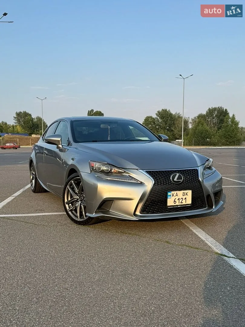 2016 Lexus IS - фото 1