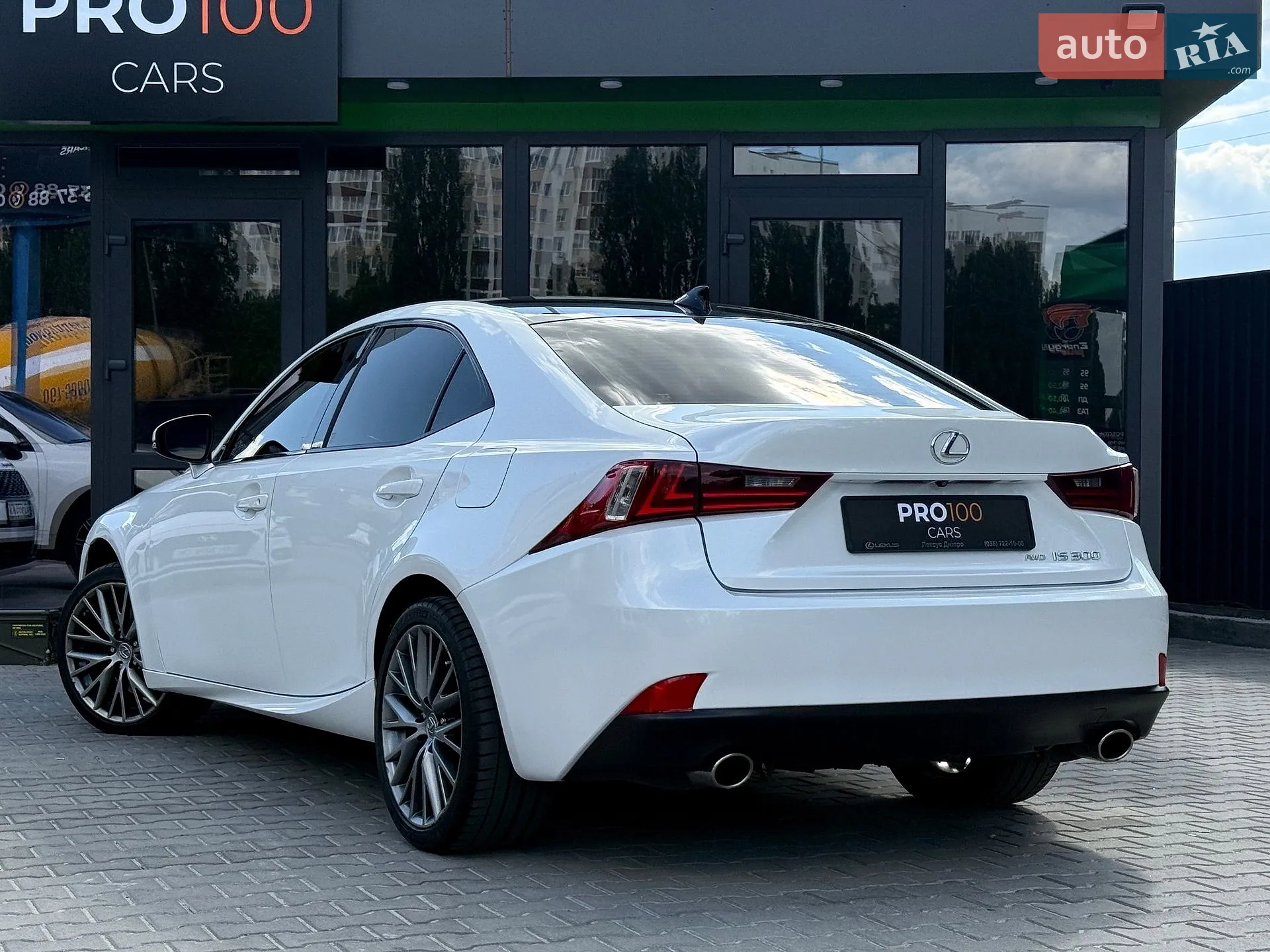 2015 Lexus IS - мініатюра 10