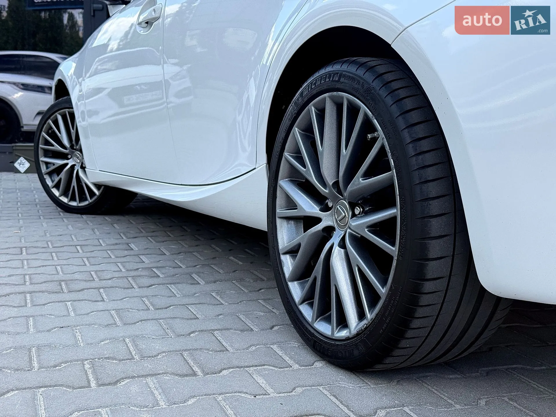 2015 Lexus IS - мініатюра 19