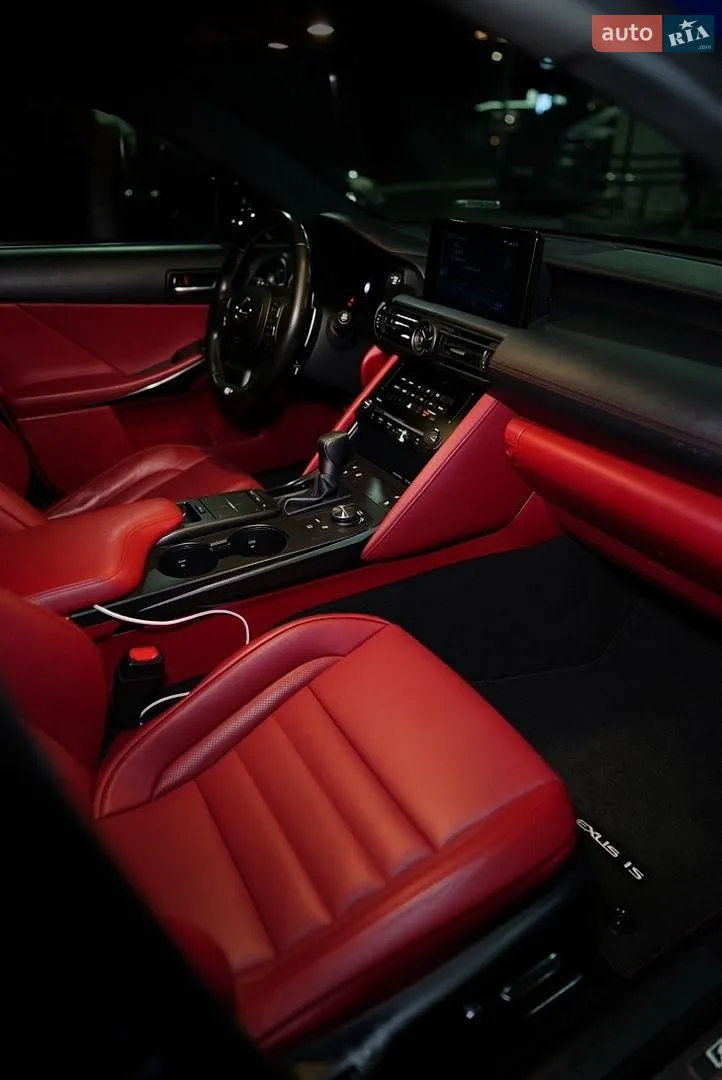 2021 Lexus IS - мініатюра 7