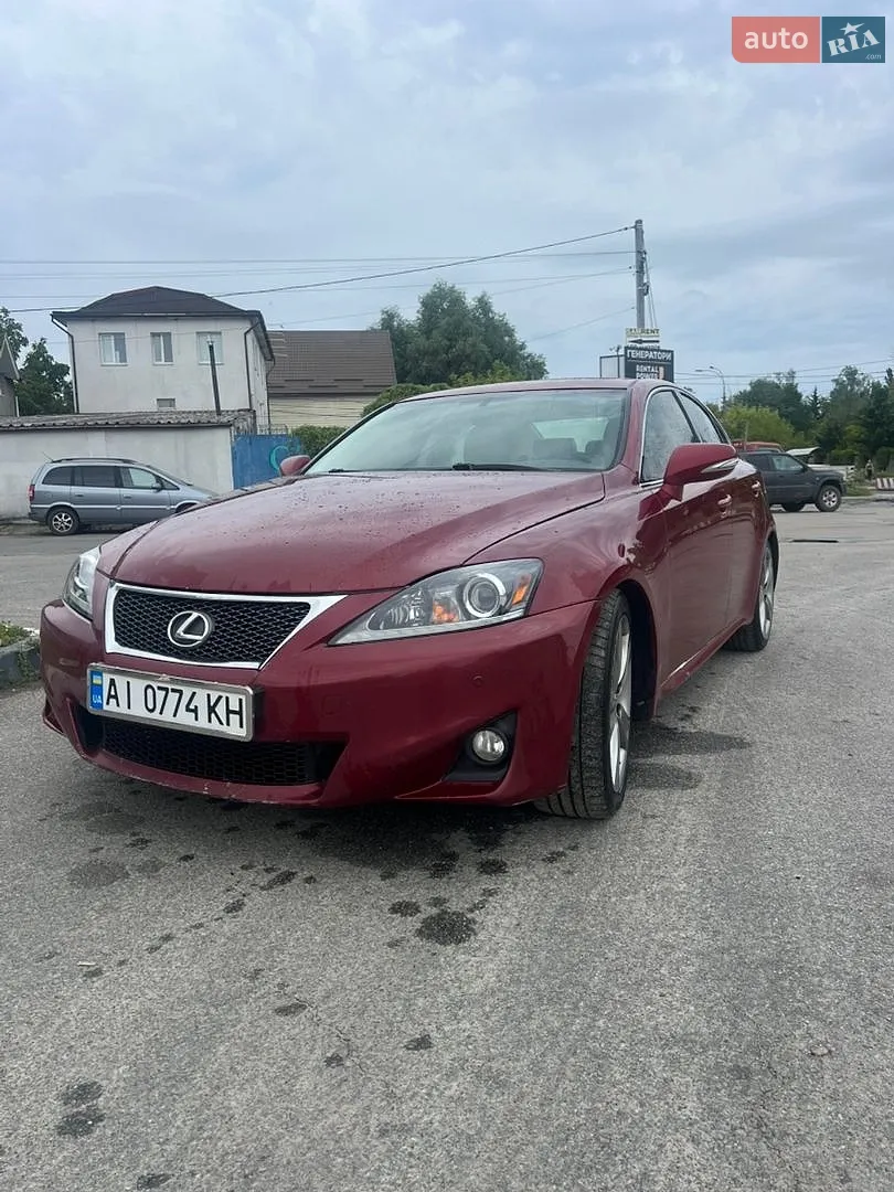 2011 Lexus IS - фото 1