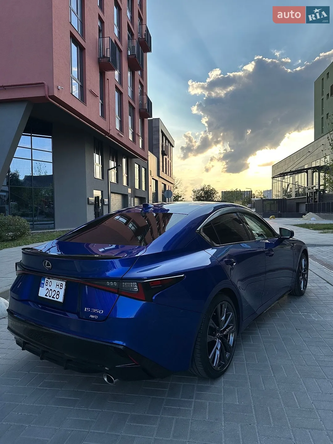 2022 Lexus IS - мініатюра 9