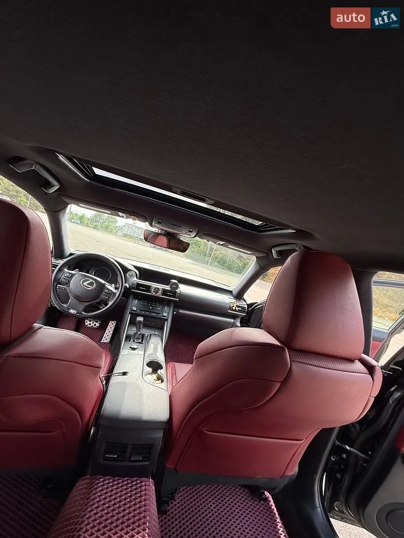 2016 Lexus IS - мініатюра 6