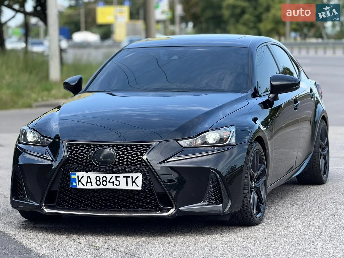 2017 Lexus IS - мініатюра 2