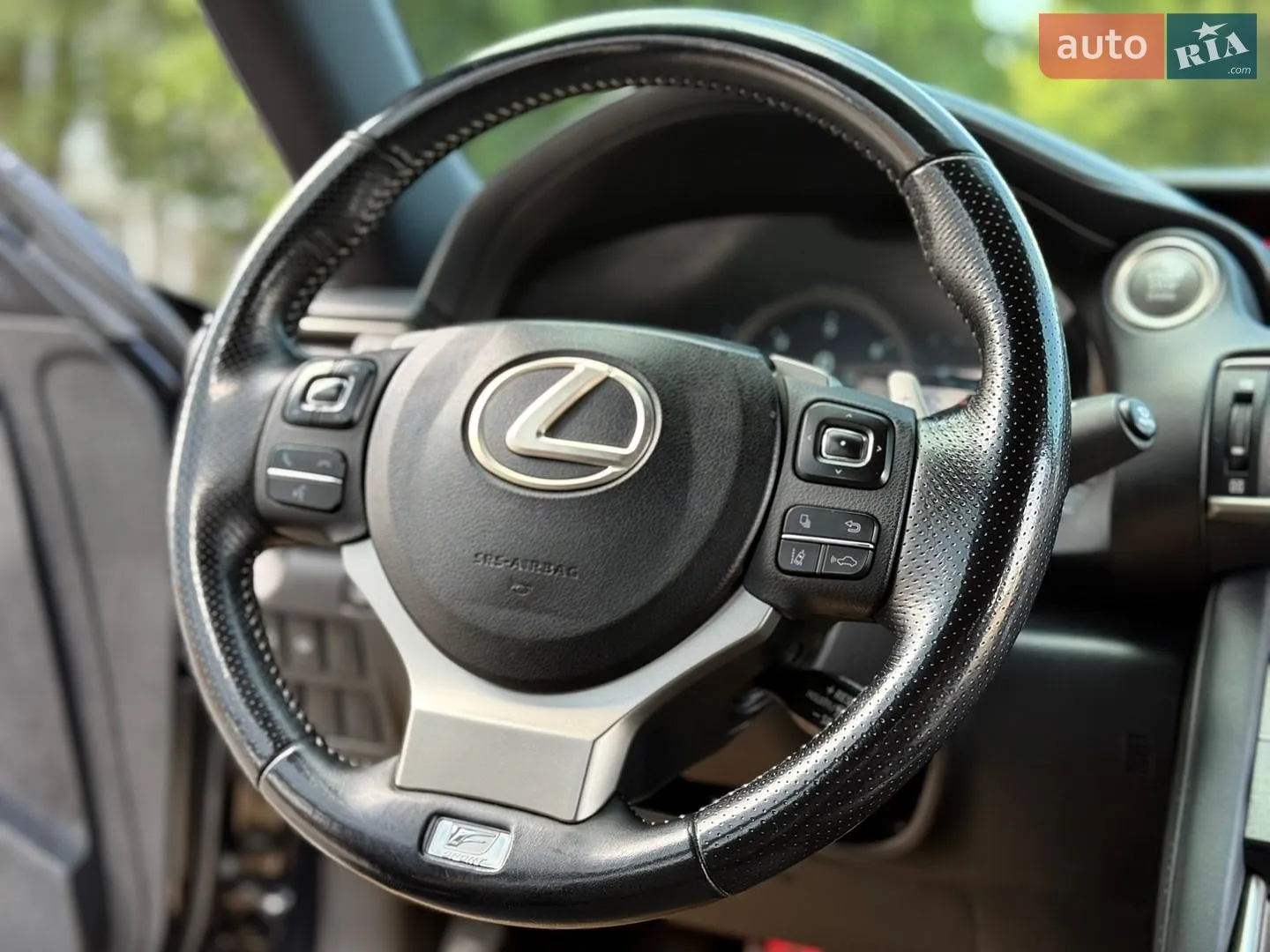 2017 Lexus IS - мініатюра 19
