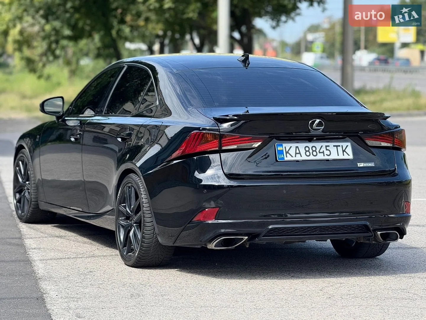 2017 Lexus IS - мініатюра 4