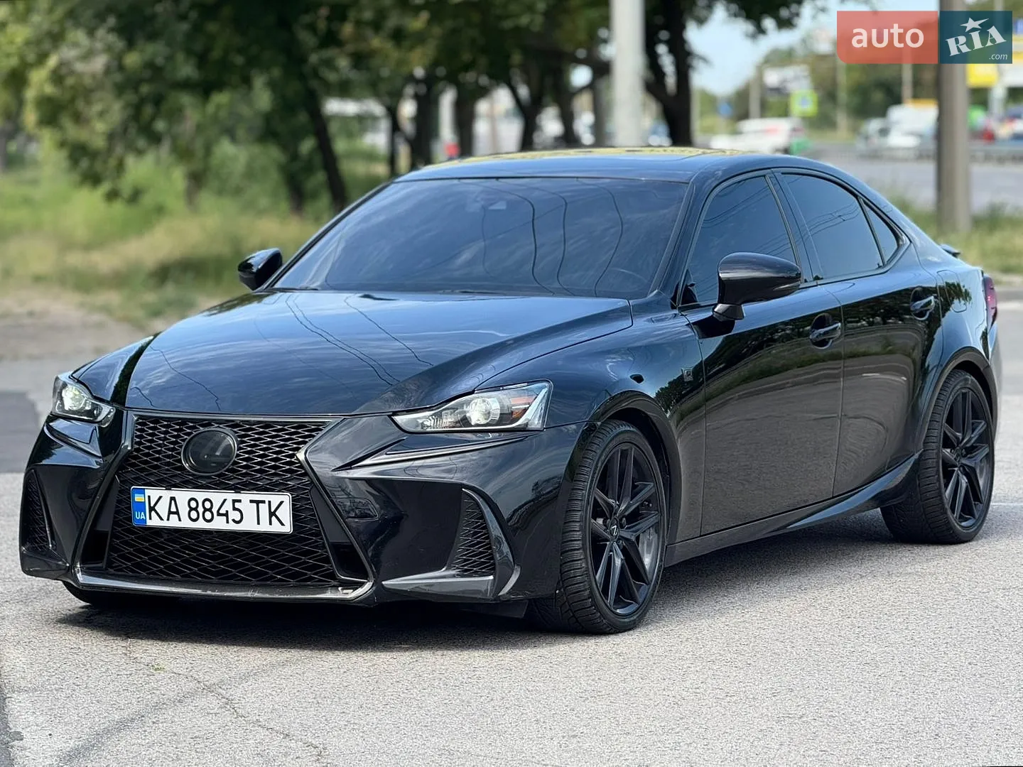 2017 Lexus IS - мініатюра 3
