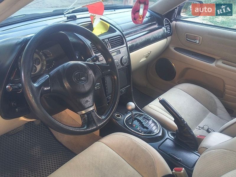 Седан Lexus IS 2003 в Одесі