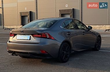 Седан Lexus IS 2016 в Киеве