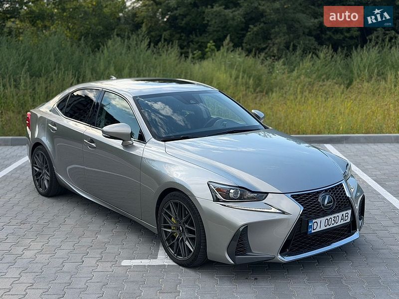 Седан Lexus IS 2018 в Хмельницькому