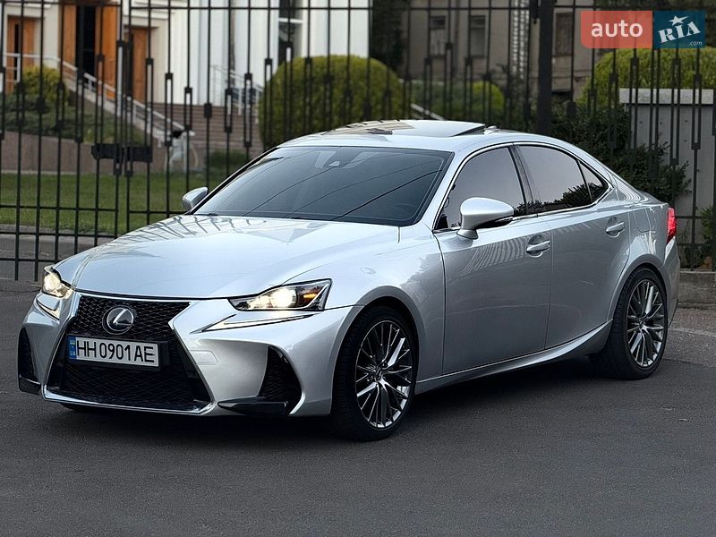 Седан Lexus IS 2017 в Одесі