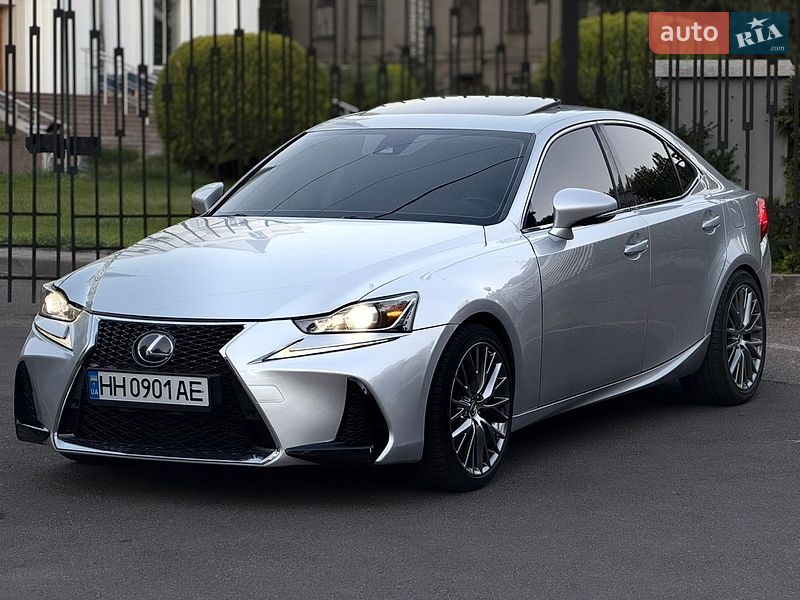 Седан Lexus IS 2017 в Одесі
