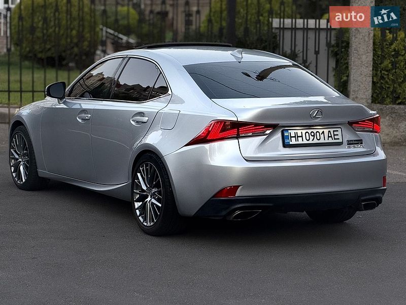 Седан Lexus IS 2017 в Одесі