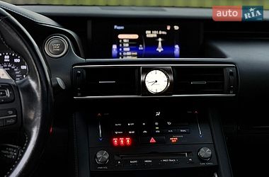 Седан Lexus IS 2017 в Одесі