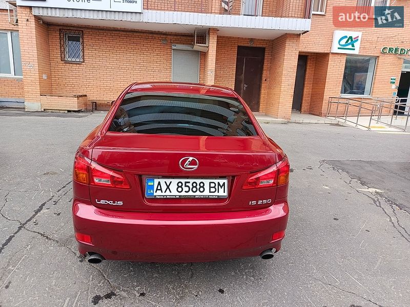 Седан Lexus IS 2005 в Харькове