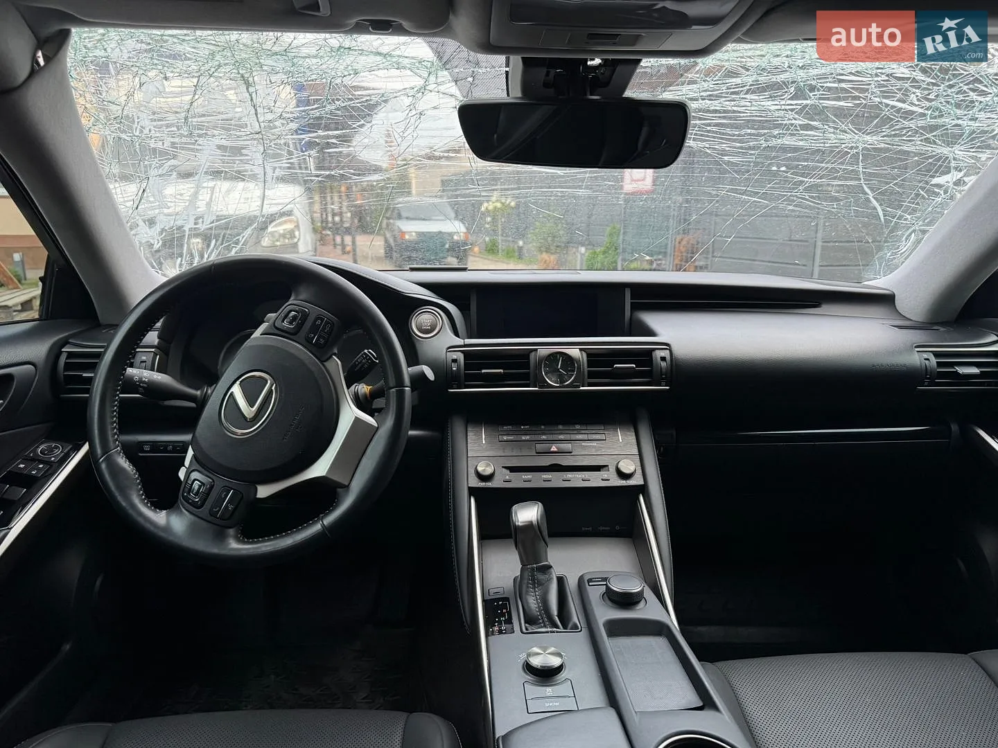 2018 Lexus IS - мініатюра 34