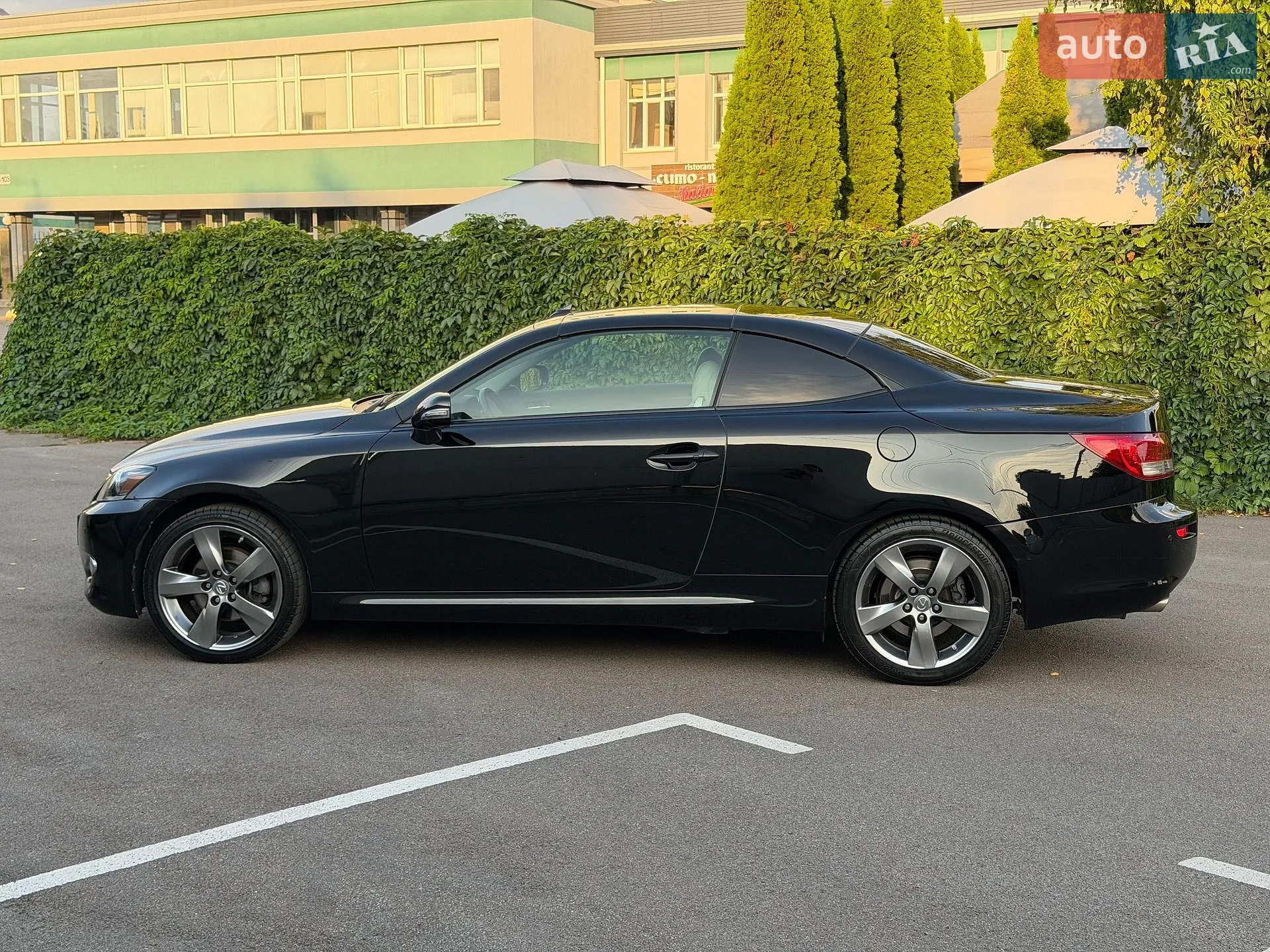2011 Lexus IS - мініатюра 5