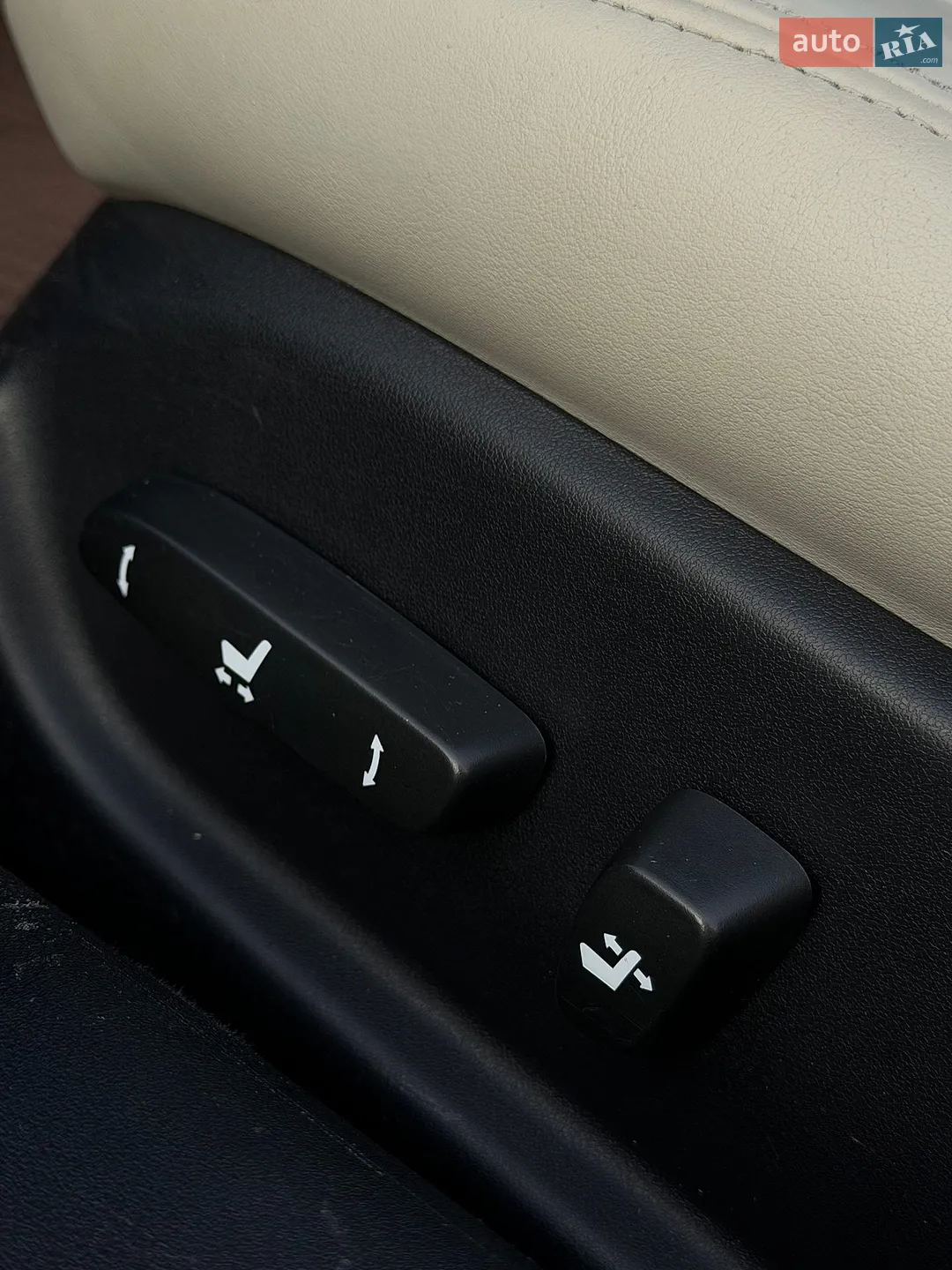 2011 Lexus IS - мініатюра 41