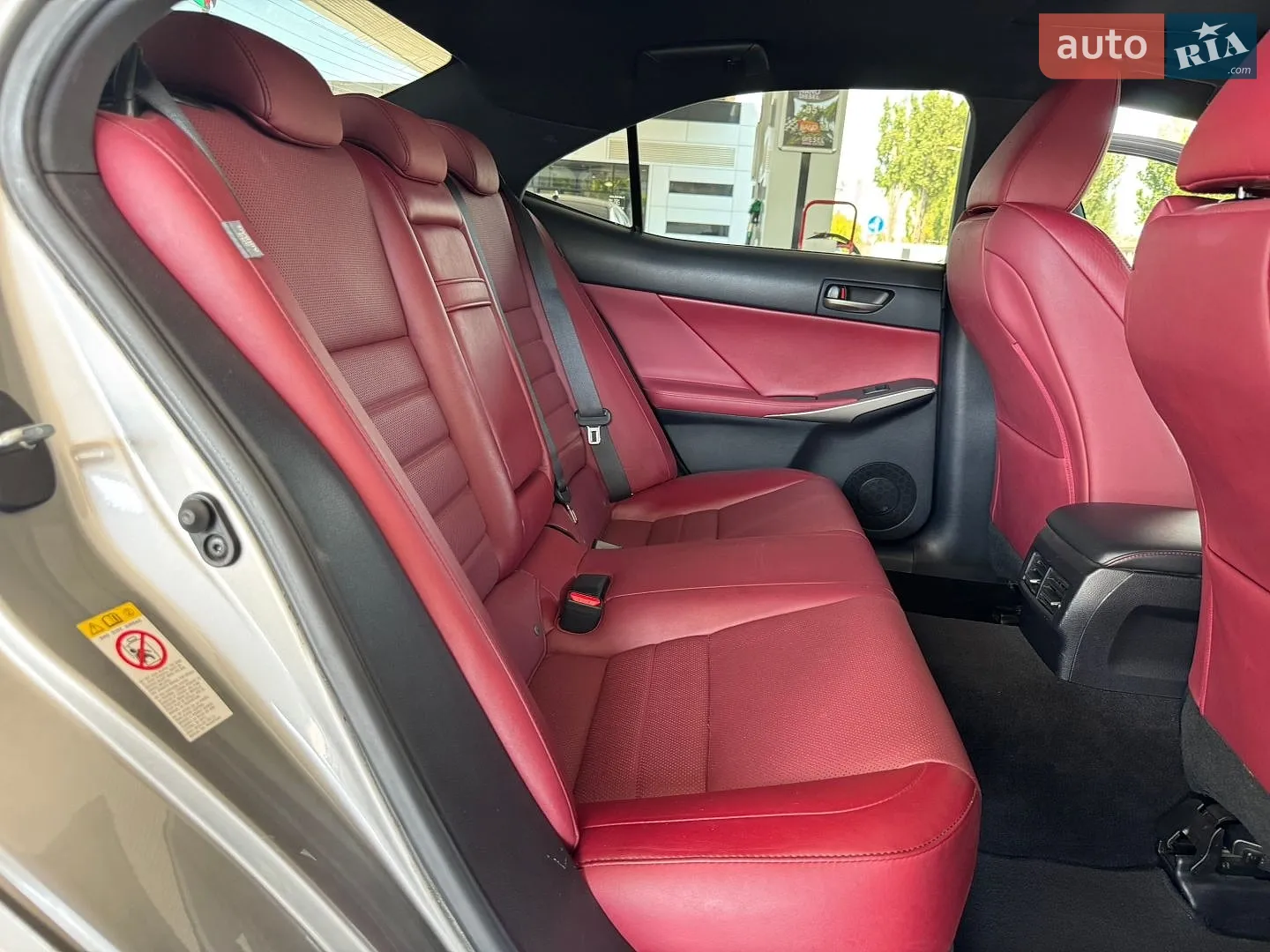 2018 Lexus IS - мініатюра 13