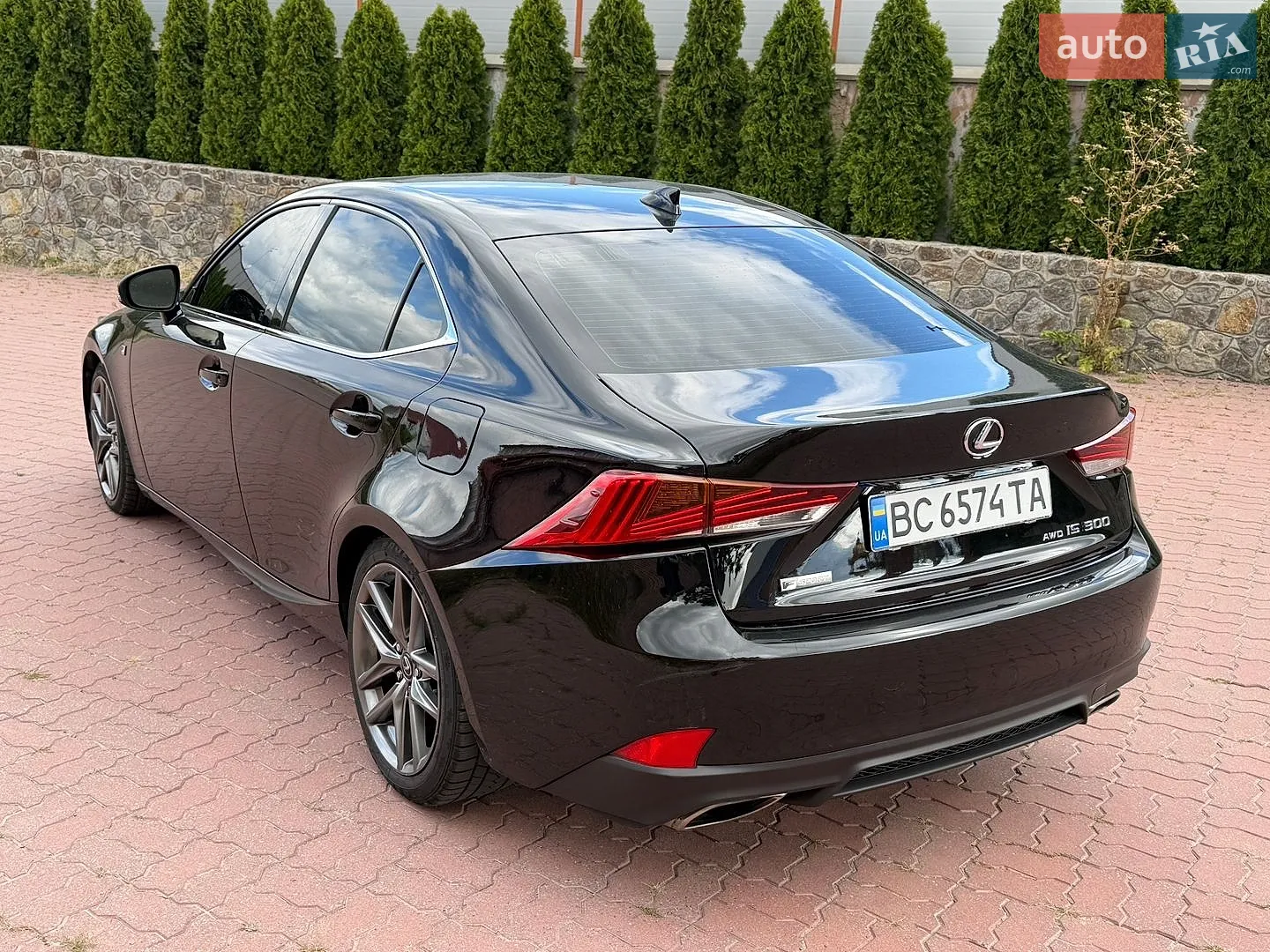 2017 Lexus IS - мініатюра 6