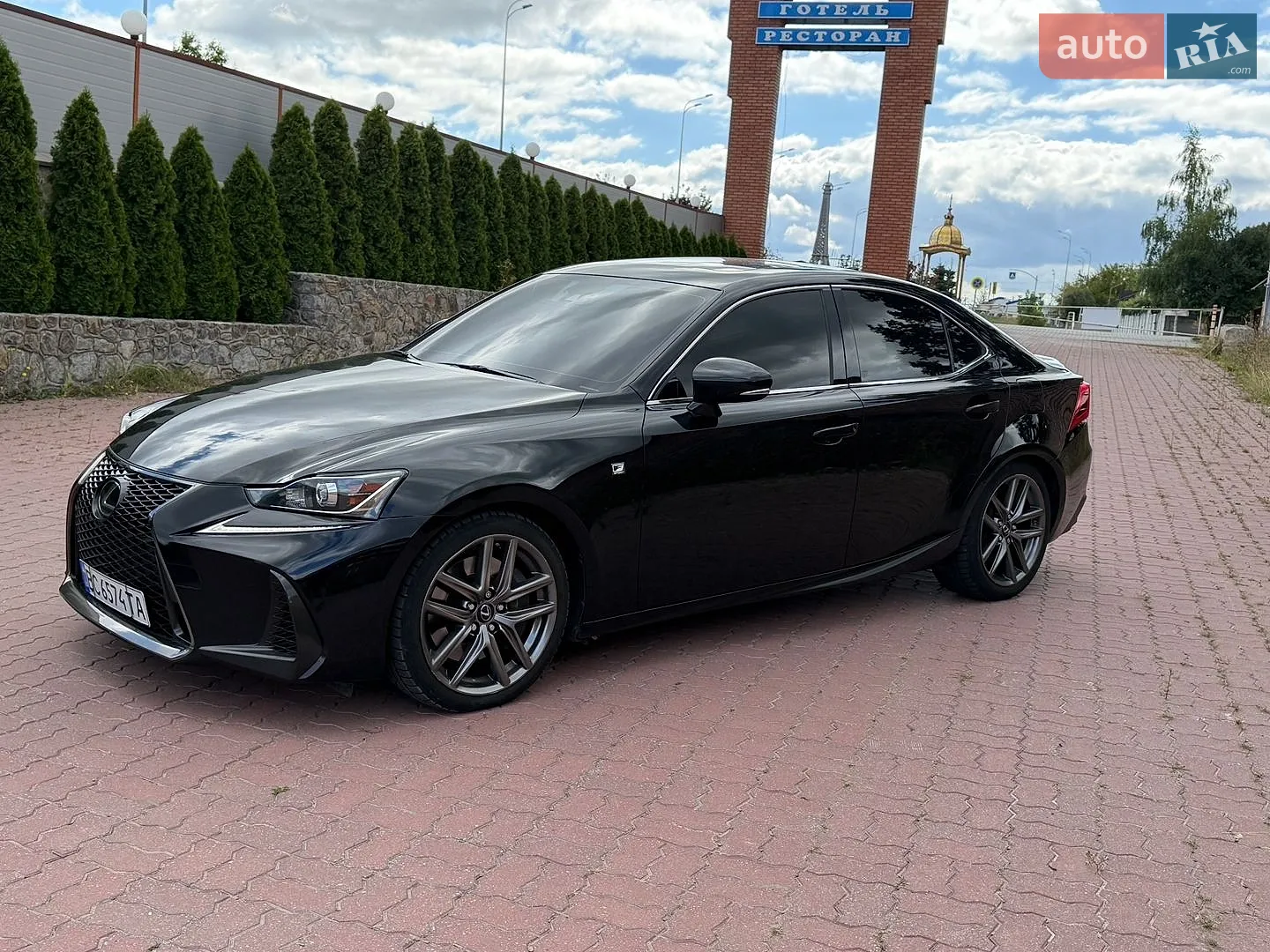 2017 Lexus IS - мініатюра 7