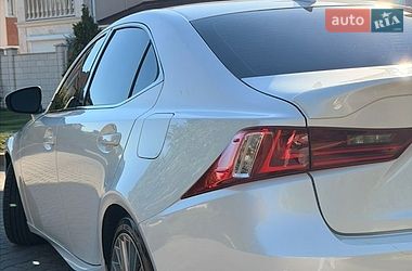 Седан Lexus IS 2015 в Одессе