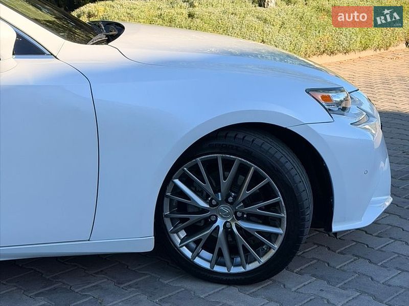 Седан Lexus IS 2015 в Одессе