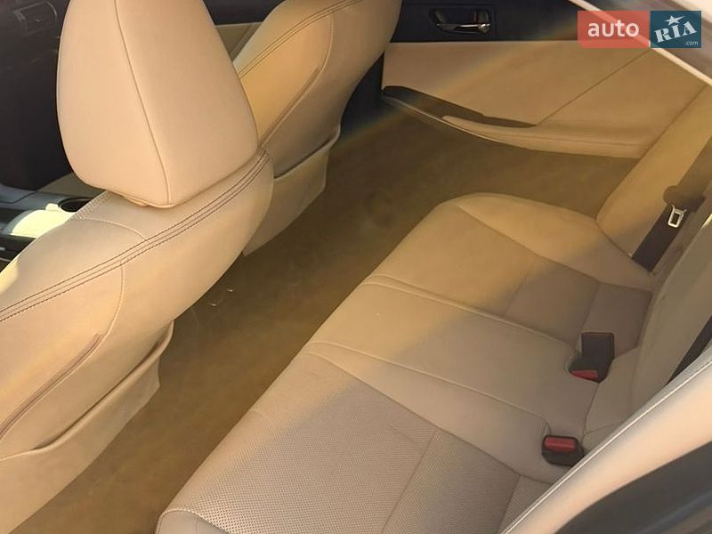Седан Lexus IS 2015 в Одессе