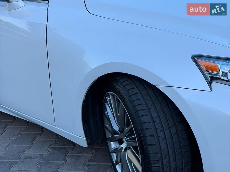 Седан Lexus IS 2015 в Одессе