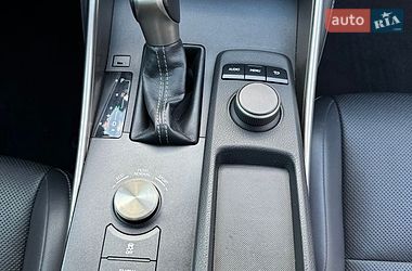 Седан Lexus IS 2015 в Киеве