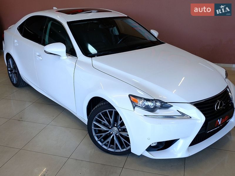 Седан Lexus IS 2015 в Одесі