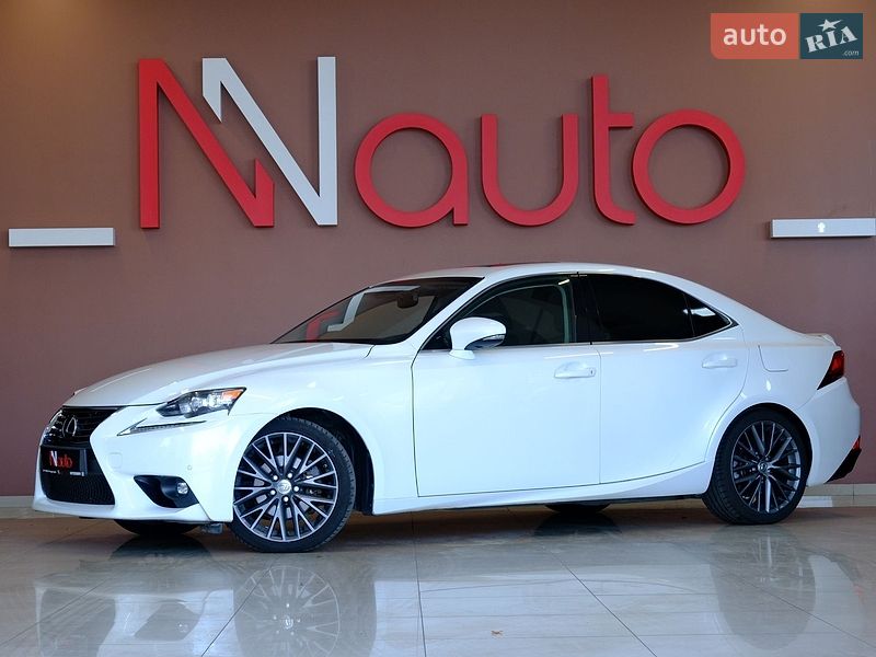 Lexus IS 2015