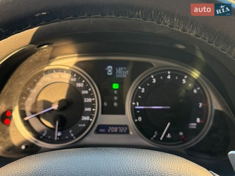 Седан Lexus IS 2007 в Киеве