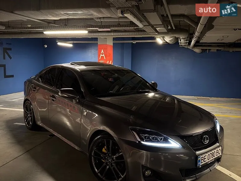 Lexus IS 2012
