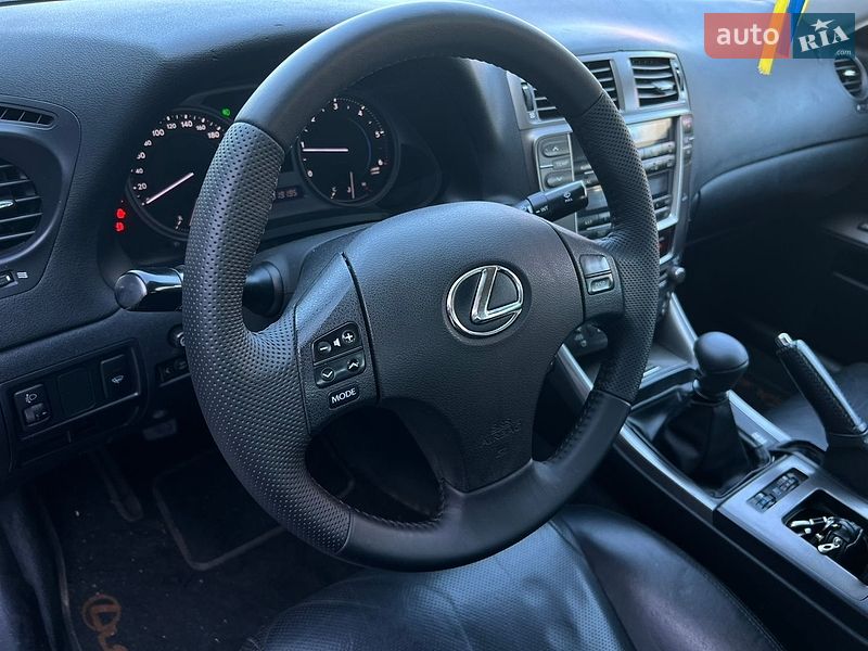 Седан Lexus IS 2007 в Києві