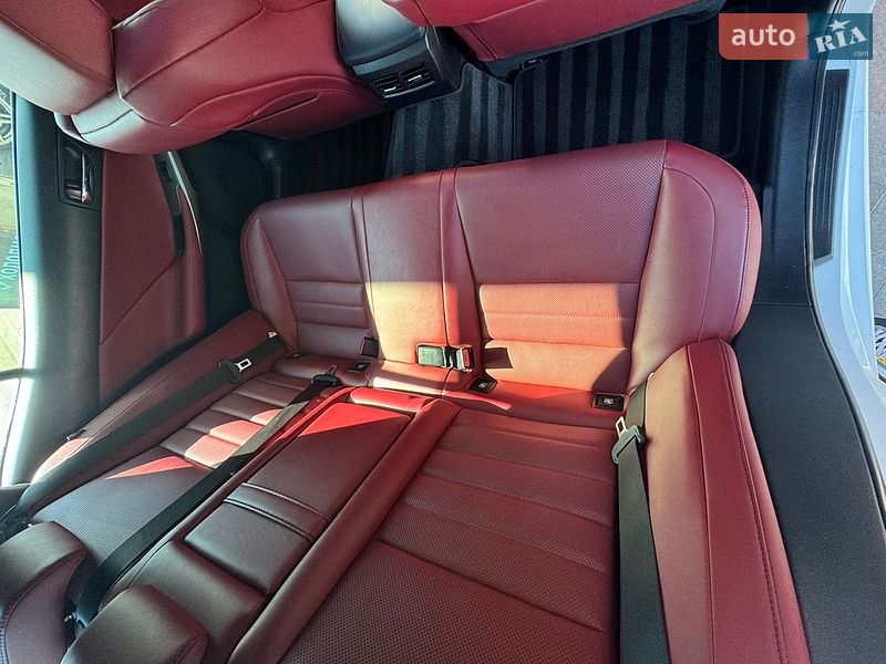 Седан Lexus IS 2015 в Киеве