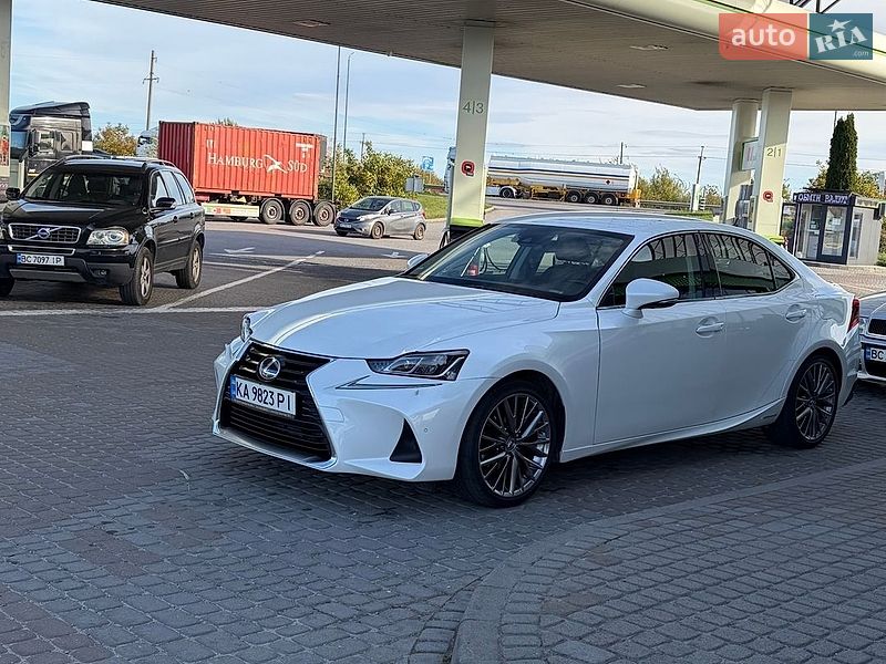 Седан Lexus IS 2020 в Києві