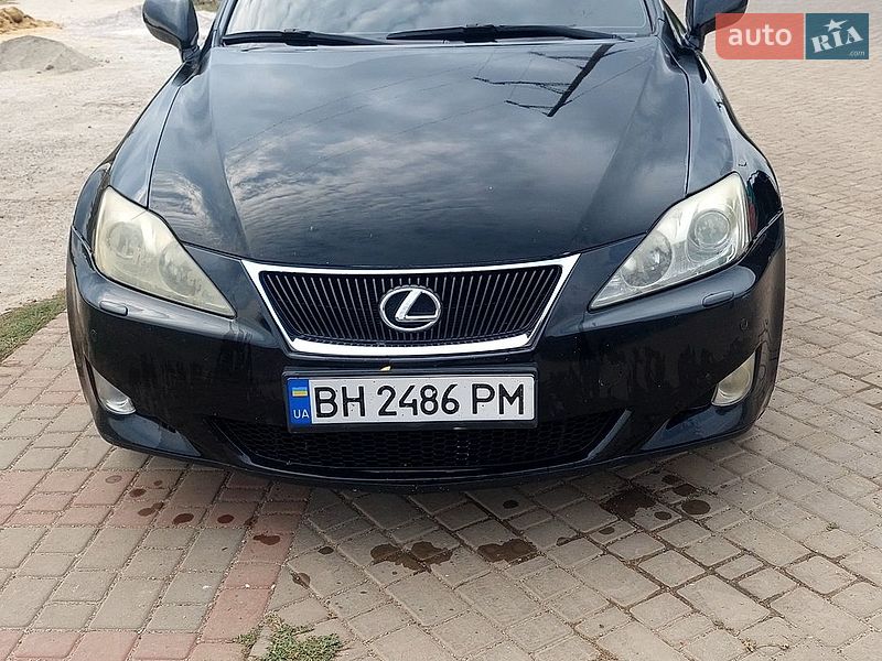 Седан Lexus IS 2007 в Татарбунарах