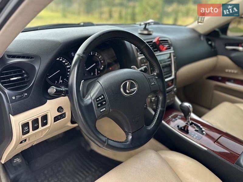 Седан Lexus IS 2006 в Івано-Франківську фото 9 Седан Lexus IS 2006 в Івано-Франківську