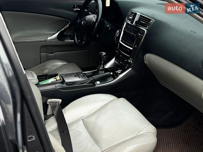 Седан Lexus IS 2006 в Києві