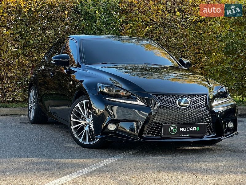 Седан Lexus IS 2015 в Києві