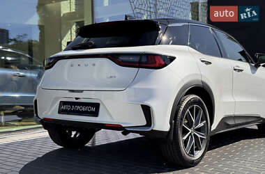 Внедорожник / Кроссовер Lexus LBX 2023 в 